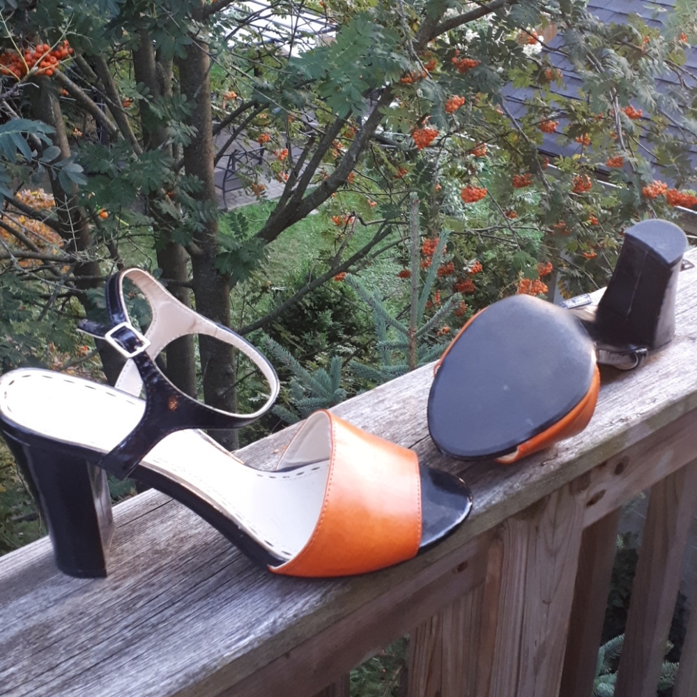 Carroll Reed sandals